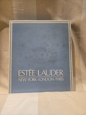 Estee Lauder (New york*Lodon*Paris) Age-Controlling Creme